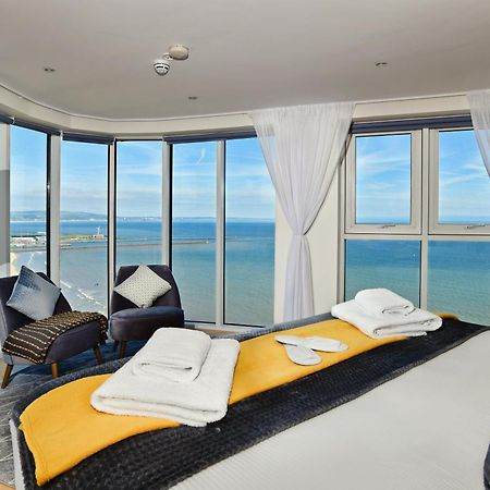 Just Stay Wales - Meridian Quay Penthouses 스완지 외부 사진