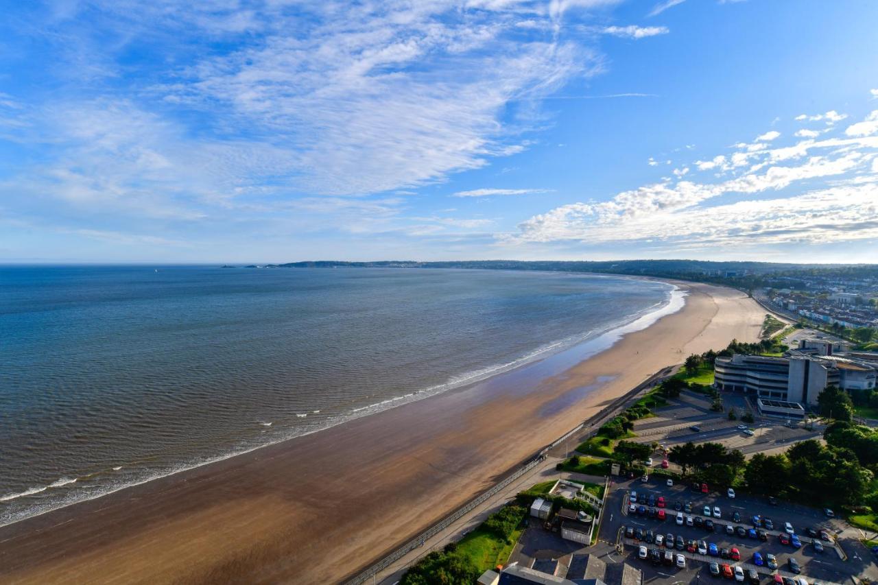 Just Stay Wales - Meridian Quay Penthouses 스완지 외부 사진