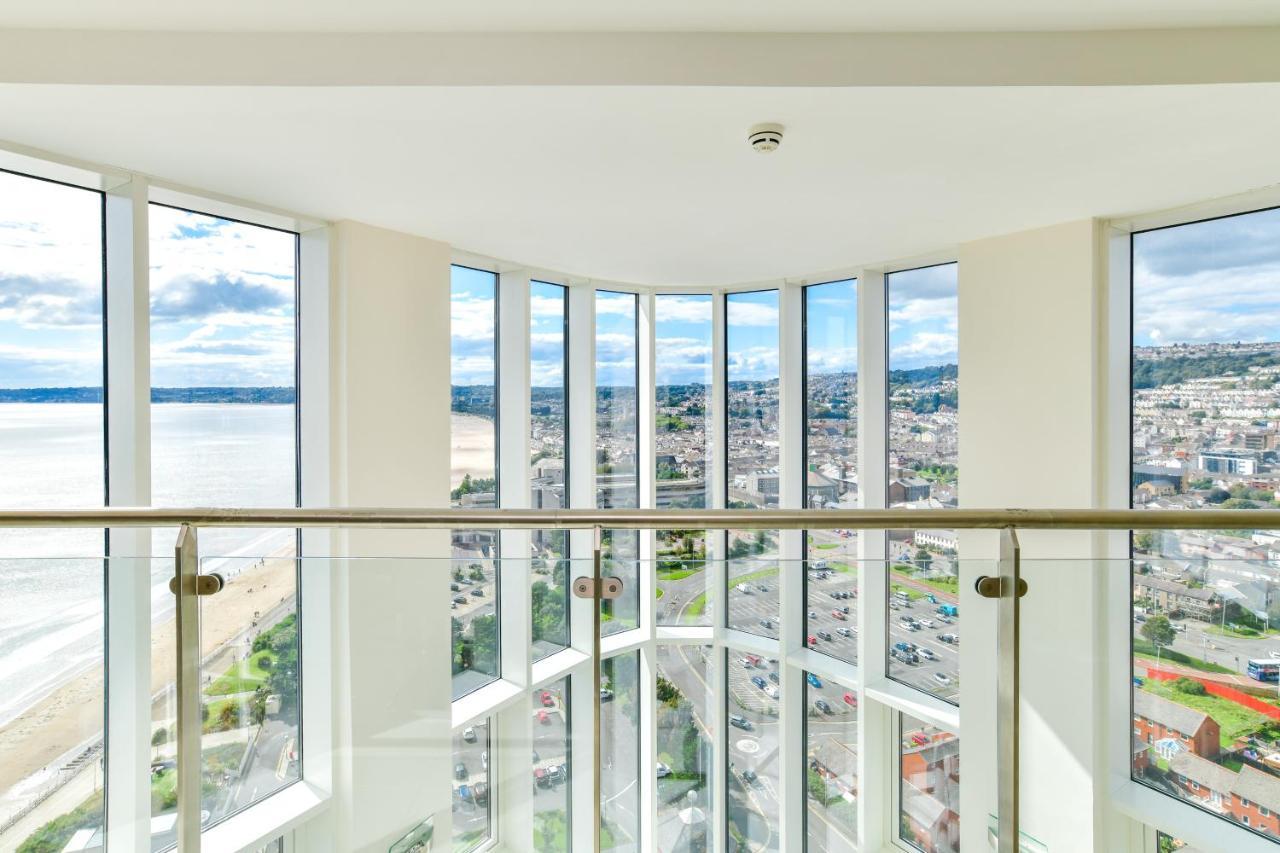 Just Stay Wales - Meridian Quay Penthouses 스완지 외부 사진