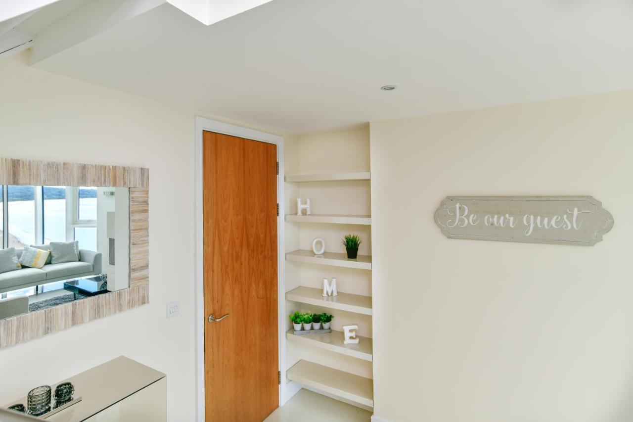 Just Stay Wales - Meridian Quay Penthouses 스완지 외부 사진