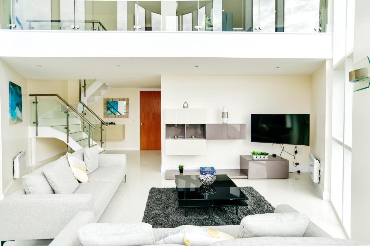 Just Stay Wales - Meridian Quay Penthouses 스완지 외부 사진