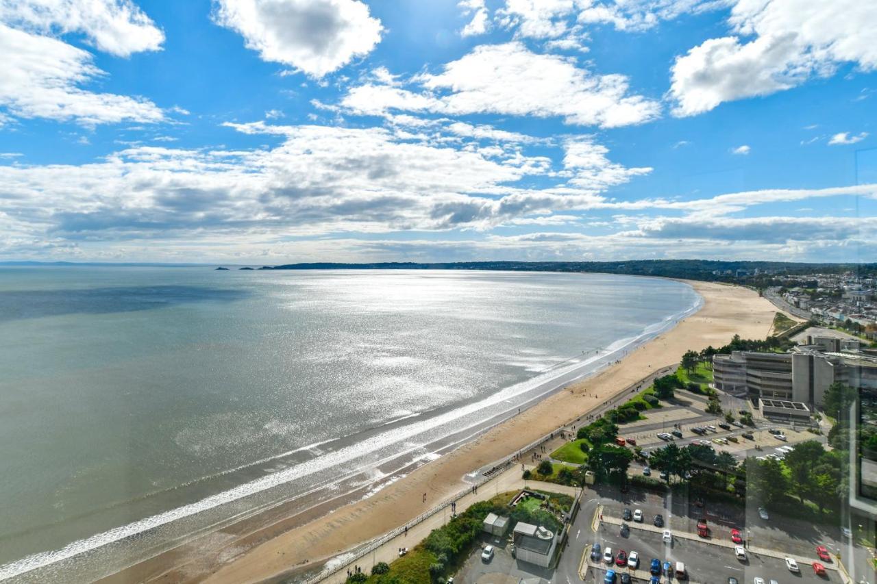 Just Stay Wales - Meridian Quay Penthouses 스완지 외부 사진