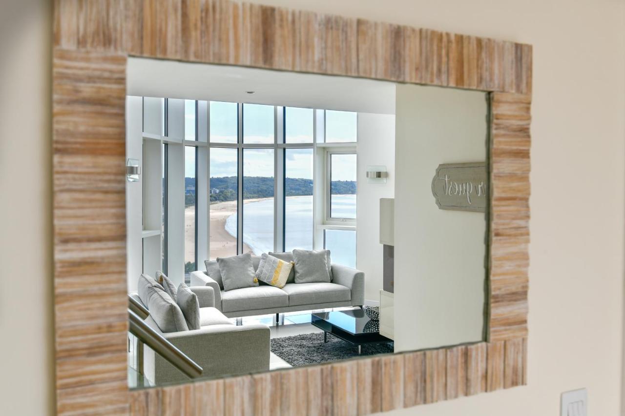 Just Stay Wales - Meridian Quay Penthouses 스완지 외부 사진