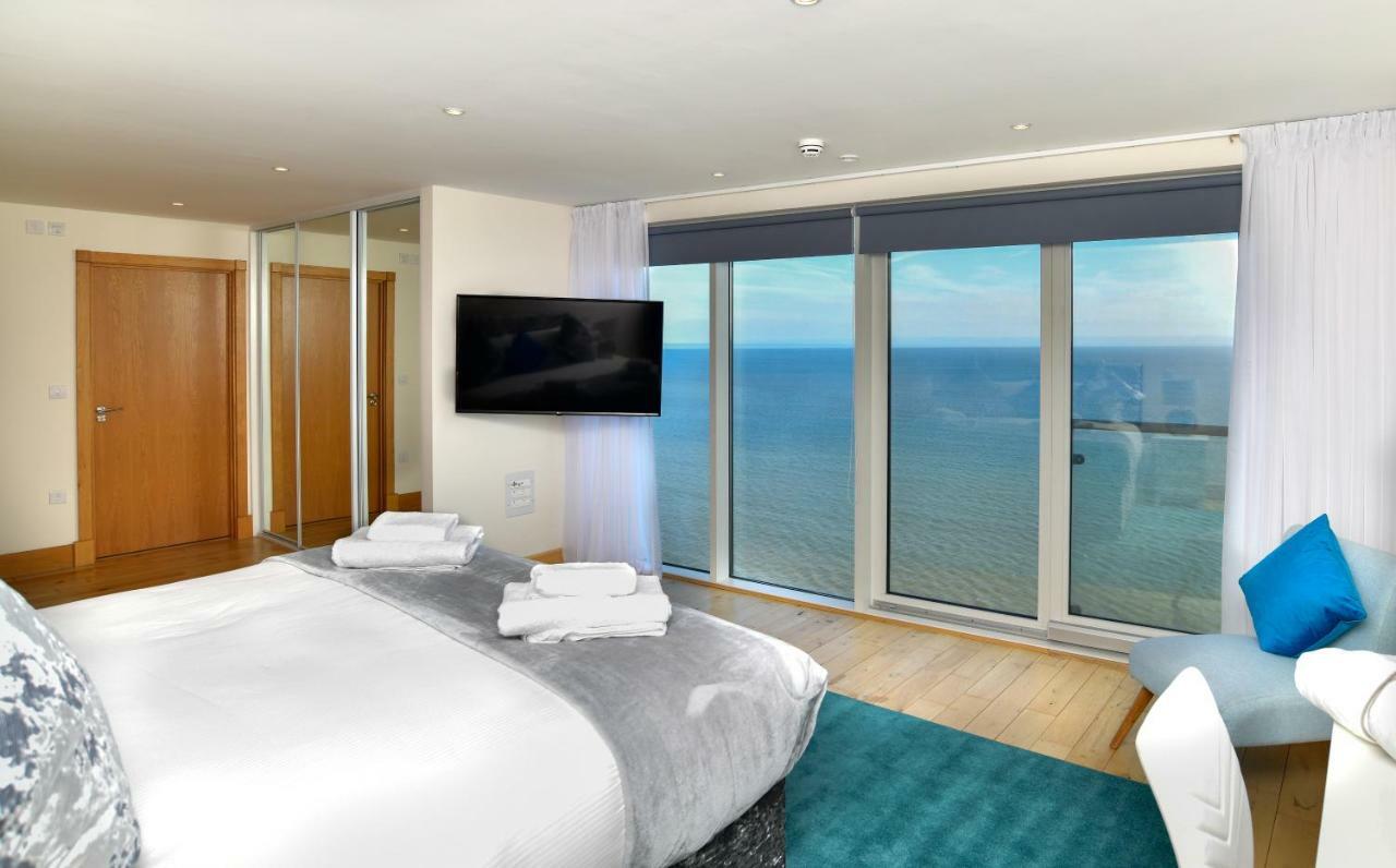 Just Stay Wales - Meridian Quay Penthouses 스완지 외부 사진