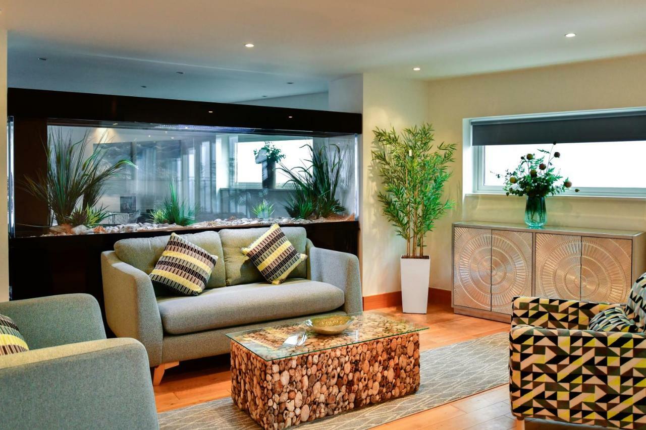 Just Stay Wales - Meridian Quay Penthouses 스완지 외부 사진